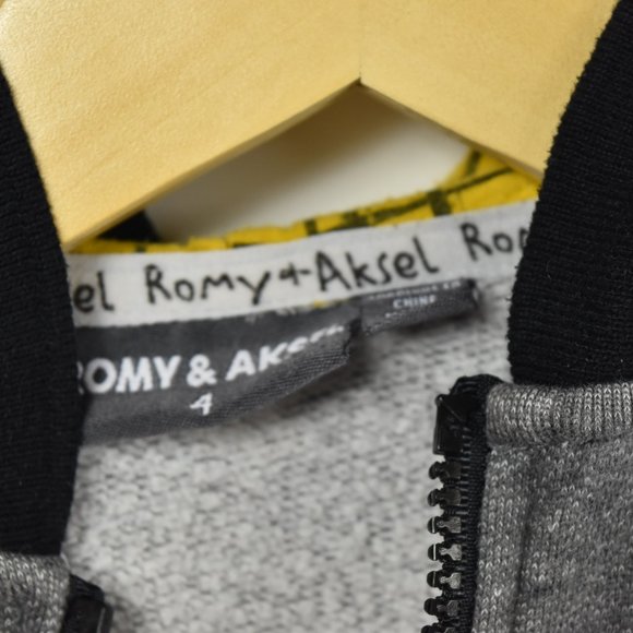 Gray full zip hoodie  with contrasting ribbing 4T - Picture 7 of 9